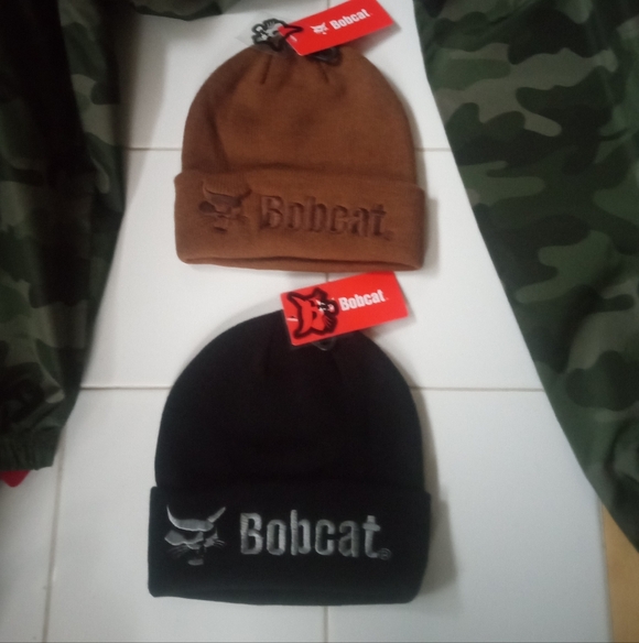 Brown and Black Beanie Set - Picture 2 of 6